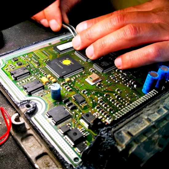 Диагностика и ремонт электронных блоков управления, компьютерных систем