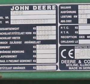 Комбайн специальный JOHN DEERE 7400